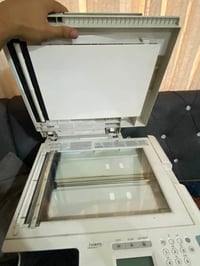 🖨️ الطباعة: أبيض وأسود فقط، ليزر. * ⚡ السرعة: حوالي 22 صفحة بالدقيقة. ...