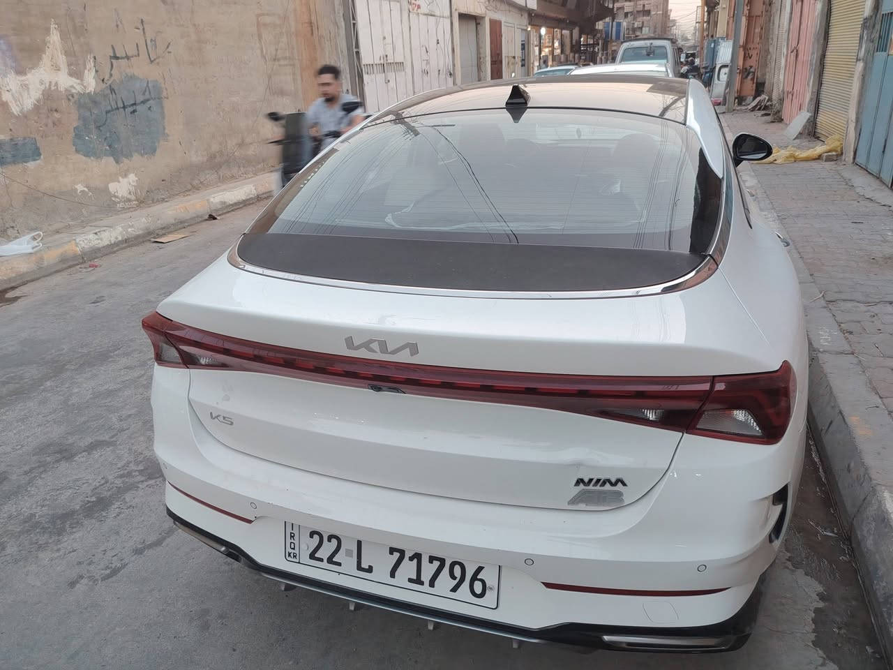 للبيع كي فايف موديل  ٢٠٢٣
خليجي مكفولى بيهة ضربة بسيطة جدا بلجاملغ جهة السايق واربع اصابع من البنيد انظربت عن طريق ستوتة  ولباقي كفالة محرك 2000تيربو محرك گير شرط مملعوب براغيهة السيارة ماشية ٩٦الف السيارة فول مواصفات ولسيارة مابيهة اي عطل من ناحية الكهربائيات ولتبريد ثلج   رقم اربيل تحويل ثاني يول سعر ١٩٥$ *********** موجود عل فيس واتساب او اتصال
