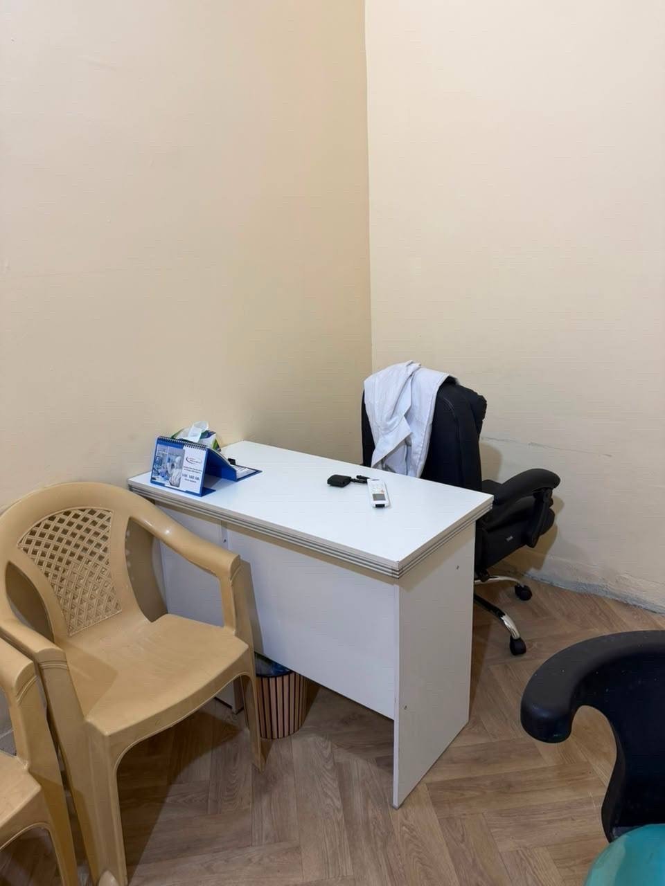 عيادة أسنان نظيفة جدا جديدة للبيع 
from a to z 
بغداد 
السعر ٦ ملايين ونص وبيها مجال

للتواصل

***********