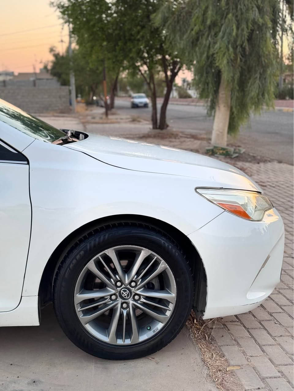 ﷽

‎‏‎‏‎💎⚜️للبیع

‎‏‎‏‎‏⚜️ camry ⚜️/
2015⚜️, 
 
تويوتا كامري
مودیل 2015 شكل جديد
مواصفات امريكي SE
ابيض ثلجي
كير اوتوماتيك وعادي
سوكان شفت
كشن نص جلد
شاشة جبير
رادار
تراكشن
ايكو
تحكم ستيرن
ويل كروم ١٧
سيارة بي ثلاث قطعة صبغ بدون دواخل بدون شاصي بدون بطانة
بي مكانين تعديل بارد صغير 
سونار موجود بل منشور
 رقم زينكة جديد 
بي بطاقة بنزين
شرط تحويل غرامات 
كير و محرك بشرط محرك مفتوح بدون صوت و بخار 
ماشي 187الف حقيقي
تبريد ثلج ❄️ 
تاخم صدر بشرط
تاخم تايرات جديد
سيارة حيل حيل نضيفة
بدون شخط بدون رسعات
بمعني كلمة جديد حلوة
سعر 127بي مجال بسيط
رجاءً كلشي موجود بل منشور اذا مو شراي لاتخابرني 
***********
***********
مكان كركوك Singapore
