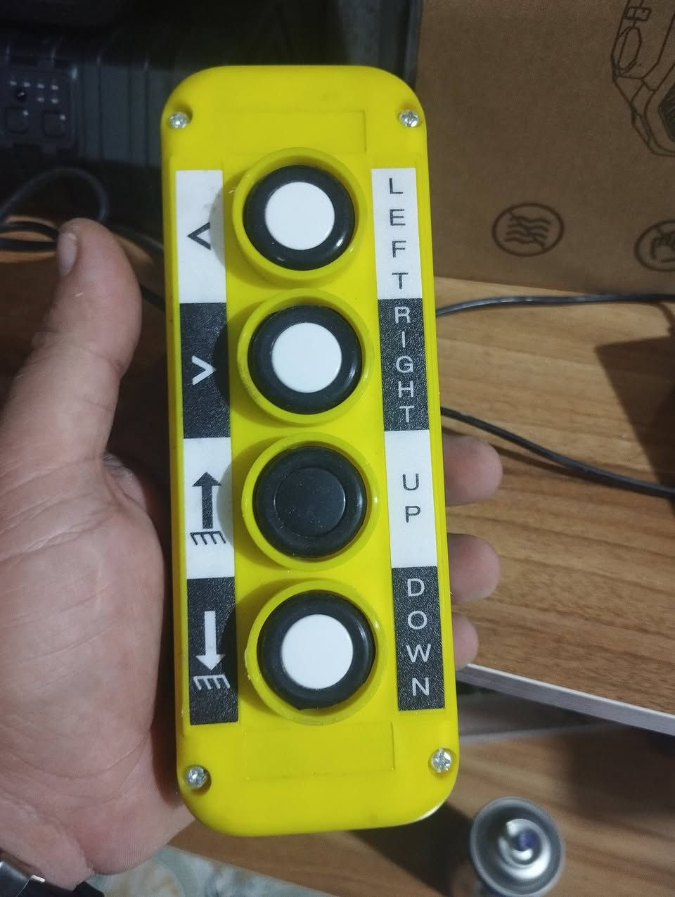 وجبه امازون. جديدة علق ويجيك السعر
الانبار عنه قرب اسواق الطائف 
0097901261449
