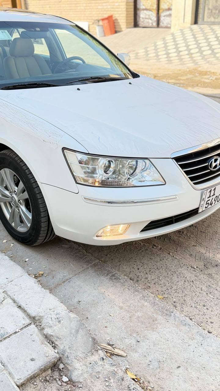 السلام عليكم 
للبيع سوناتا السياره (من النوادر) سياره ليست جديده ولا نضيفه بل زيروووو كانت متروكه سنوات علما ان موديل السياره 2010 كفاله عامه من ضربه صبغ بارد شخط رصعه صدعه والخدش حته الدعاميه اكفلها من النكراش السياره الان ماشيه 44ألف السياره مواصفات داخل صاج تريشه نيكل داخل عسلي فتحه سقف مواصفات معروفة السياره كشنات محد كاعد عليهه الخلفيات والصدر سياره جمع لزكات الشركه وفابلون الشركه بيهه بالبنيد والجنطه استلام الزيرو بعدها ع وضع شركه كتلوكات فابلون شركه بيها محرك 2400 مكينه 4 اسلندر ماشيه 44 ألف فقط بعدهه زيروووووو للعلم سياره استيراد الشركه مكانه بغداد شارع فلسطين 
السياره جدا جديده وماكو اختهه بالعراق السياره شركه 
رقم بغداد(11) دولي سنويه مجدده هزه جديده سعرها ع رقم *********** 
اخوان رجاءا شراي جناي يتصل مو شراي ارفع منشور بكلمه يالله
