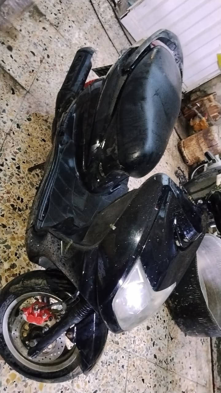 سلام عليكم درجه سكنس نثيه نضيف كفراته مكينته يردله فقط كابرته نكره تستغل اني بيعه كوم حديد بس درجه كمله وشغله بس يردله كابريت مكاني بغداد حي جودين يم جسر خطيب سعره 350 وبيه مجال احك جيه وتساب ***********
