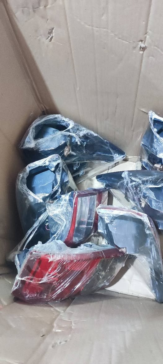 بگ لايت بيك اب فلونزا فور ويل موديل 17و18 گلوب + يدات باب بدي خلفي كاميرا وبدون كاميرا  + لد باب بدي خلفي يوجد توصيل ***********
