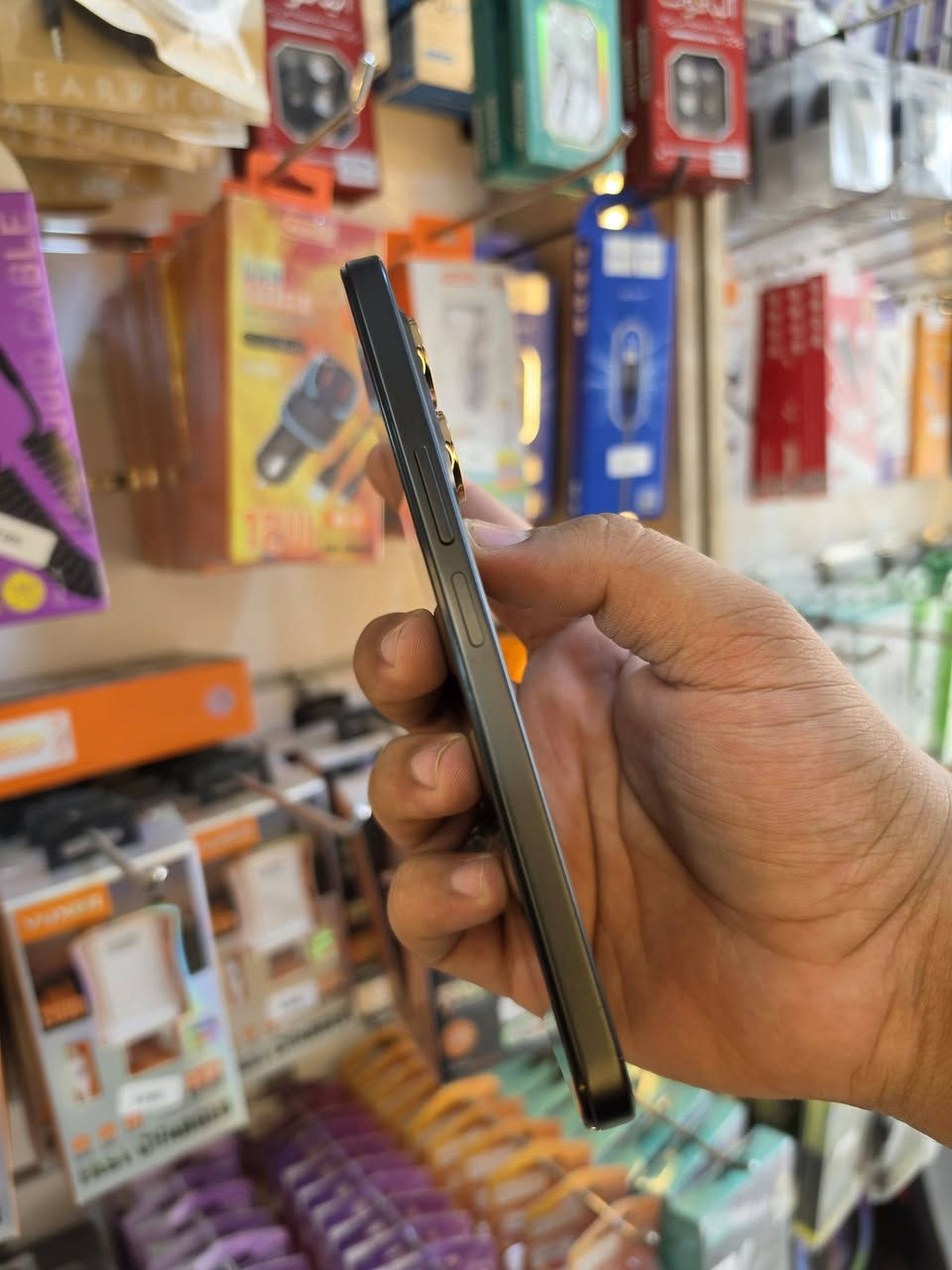 سلام عليكم
هونر x7e 
ذاكره 128
جهاز جديد مستخدم اسبوع واحد فقط ملحقات وكرتون كامله
السعر 250 الف
***********
