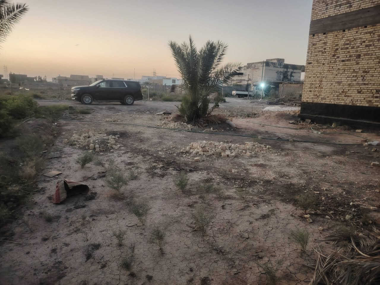 عرصه زراعي مساحه 330متر
واجه 10نزال 33متر
يم البوصالح خلف حي الجامعه
***********
@إشارة
