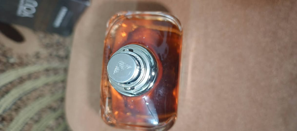 السلام عليكم
عطر سترونجر وذ يو للبيع 
واتساب ***********
