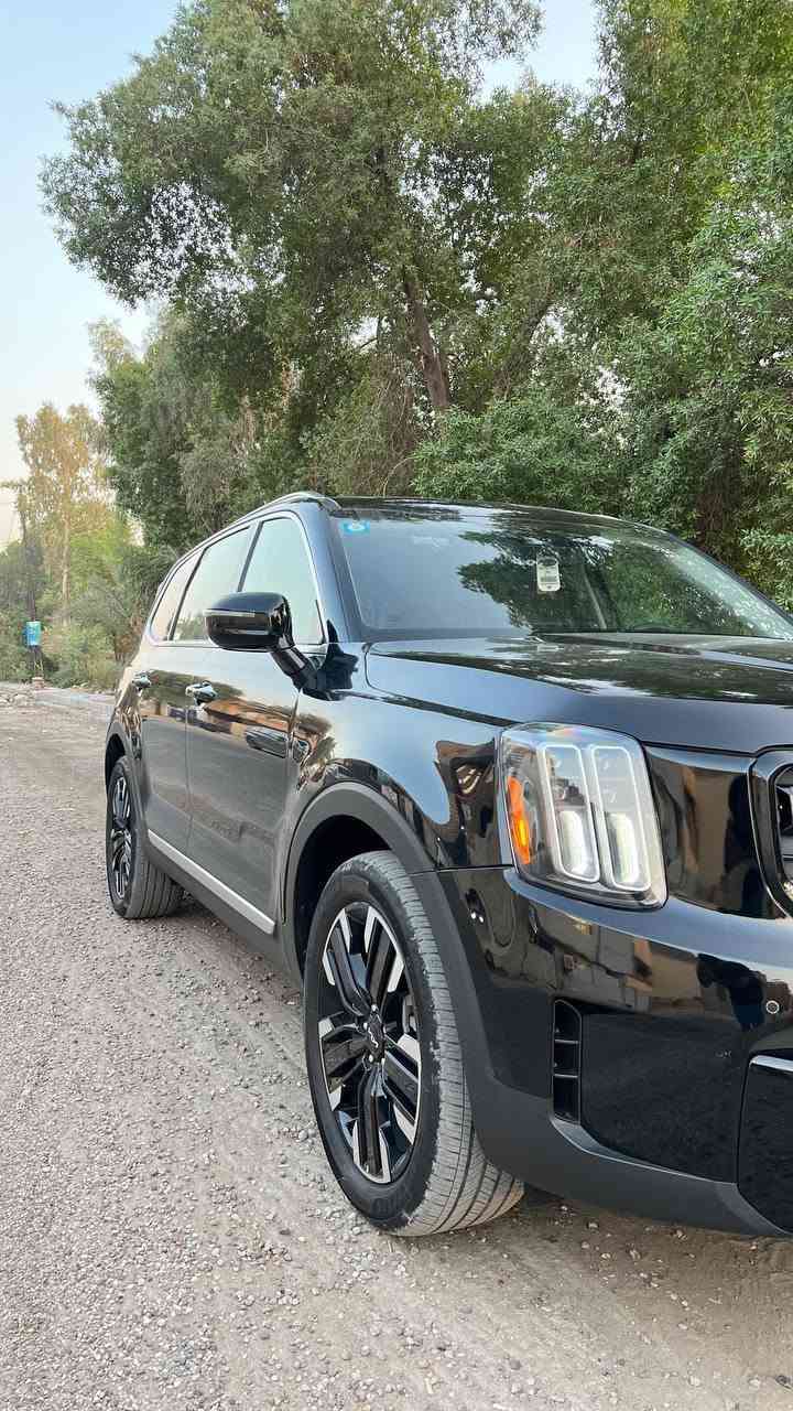 🚨 للبيع Kia Telluride X-Pro  2023 
🔹 الموديل: Kia Telluride X-Pro
🔹 المحرك: 3.8 لتر V6 — 6 سلندر
🔹 القوة: 291 حصان
🔹 : أوتوماتيك 8 سرعات
🔹 الدفع: رباعي AWD
🔹 المقاعد: 7 ركاب
سمنتي 
🔹 الداخلية: جلد تدفئة تبريد
🔹 الفئة: X-Pro
🔹 جنوط X-Pro أصلية
🔹 إطارات All-Terrain
🔹 سقف بانوراما 2 بانوراما 
🔹 روف راك
🔹 شاشات وأنظمة ترفيه
🔹 كاميرات وحساسات
🔹 تشغيل بصمة ودخول ذكي
🔹 تشغيل عن بُعد
🔹 مقاعد كهربائية vib منفصله
🔹 تدفئة وتبريد المقاعد
🔹 مقاعد صف ثالث
🔹 مثبت سرعة وأنظمة أمان ومساعدة للسائق
🔹 إضاءة LED
🔹 سيارة عائلية وفخمة وقوية جداً

📍 بغداد 

💰 السعر: 280 مجال 
***********
