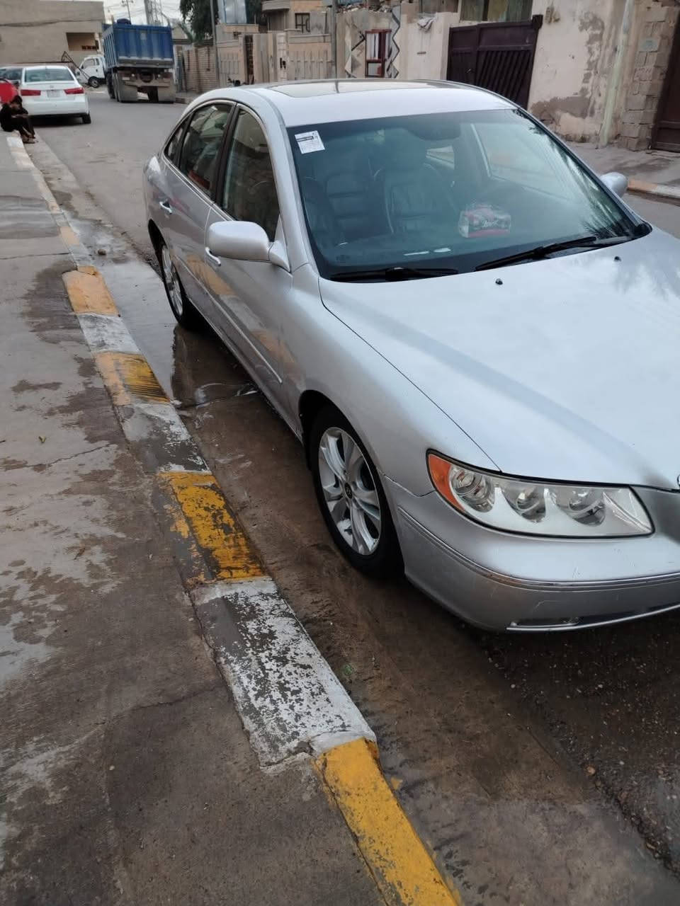 السلام عليكم /للبيع هونداي ازيرا وارد خليجي موديل 2007رقم بغداد مشروع وطني تحويل مباشر محرك 3000جديد وگير جديد فوول مواصفات صدر امامي خلفي نظيف تخم تايرجديد تبريد شغال صبغ 3قطع بدون دواخل شواصي ولغود كفاله حوض وتكم كفاله للبيع مكان السياره أبو غريب الحصوه*********** السعر ٨٥
رقم انكليزي والسنويه لحد ٢٠٠٣١
هزه كامله

