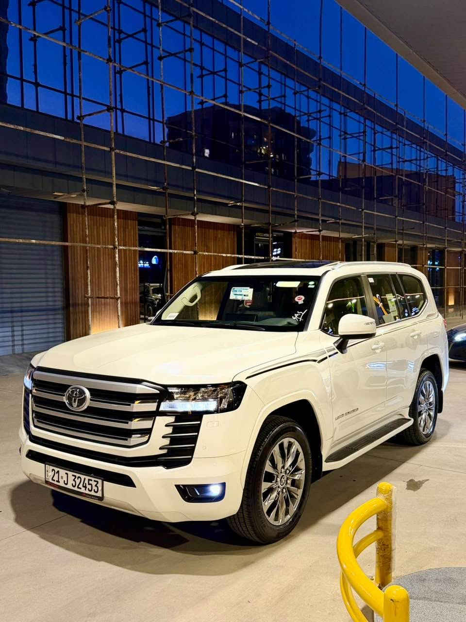 Toyota land Crusier GXR 2022 
‎تۆیۆتا لاند کرۆزەر مۆدێل2022
                                                    سفری شەریکەی ساز 
                                      کامل سێرڤسی شەریکەی بۆ کراوە
                                                    
‎ سەیارەکە بێ بۆیاخە دەعامی بۆ دەعامی بەشەرت
‎بۆیاخی نیە،سارد نیەشوخت نيه
‎مواسەفاتی :
‎بەصمە، درگا بەصمە، کوشن جلد.  ناوزەرد سڵاید، تبرید مرکزی ،برێک بصمە،
ئۆتۆ هۆڵد،،  
‎ ئاوێنە کارەبا هەردوو کوشنی پێشەوە کارەبا
‎ بەخی ئاو  سەلاجە، ٣شاشە سنوق جەک
‎ بلاجکتۆر ئاوێنە ئیشارەت…چەندین مواسەفاتی تر
                                                     
كم43 ڕۆشتوە
‎سەیارەکە سفرە 
‎گێڕ و مەکینەی بەشەرت 
‎سەیارەکە شوێنی لە سلێمانیە
                                                            ***********
623 $$$ السليمانية, العراق
