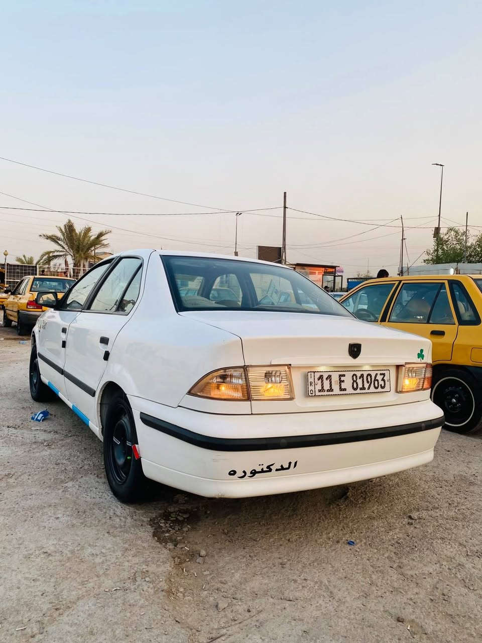 سلام عليكم سياره سمند موديل 12 سياره حلوه من كير مكينه جدد صدر امامي خلفي جديد تبريد ثلج تخم تاير جديد كهربائية كلهة شغاله رقام دولي سياره بيهة طخه خفيفه وره الايت الباقي كلهة مكفوله مكان سياره بل حسينية مال راشديه سعر 48 بيهة مجال تصال بل رقم ***********
