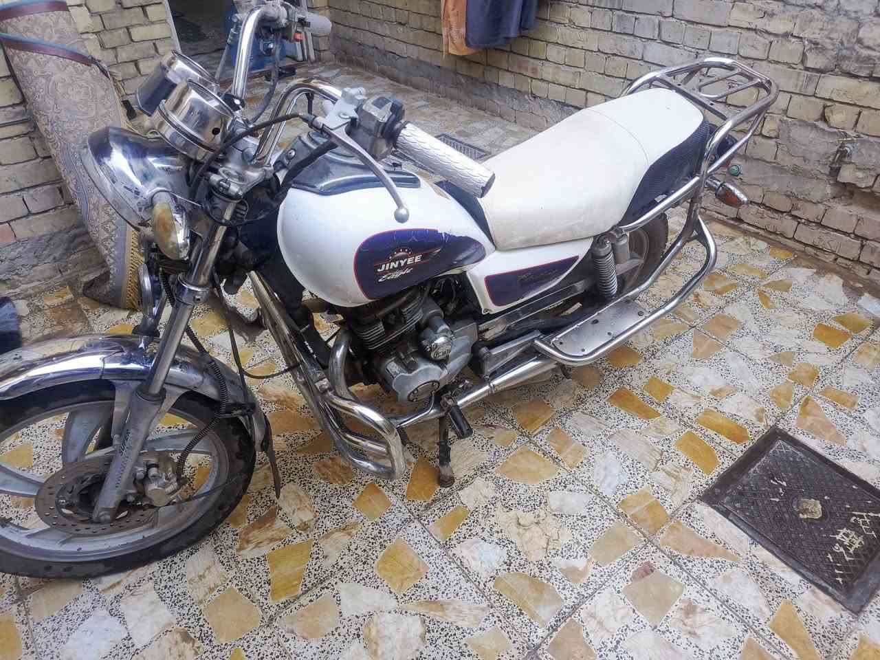 دراجه جني موديل 2018شغاله أوراقها اصوليه تحتاج شويه ترتيبات سعر300بيها مجال مكان بغداد حي البتول رقم تمت أعادت نشر بسبب بوعود  ***********
