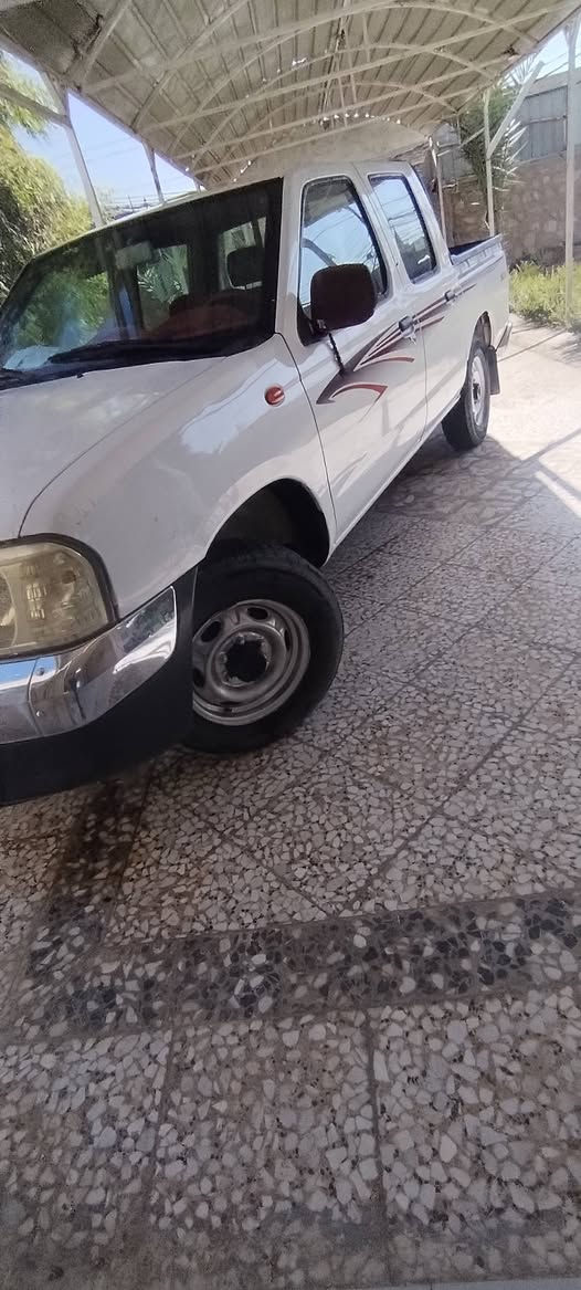 السلام عليكم  عندي نيسان شبوط مديل (2016) 
صبغ قماره ونص جاملغ الامامي 
تبريد محرك جديد حداديه جديده دايرات جدد 
مكان السياره نجف السعر125وبيه مجال الرقم الهاتف  ***********
