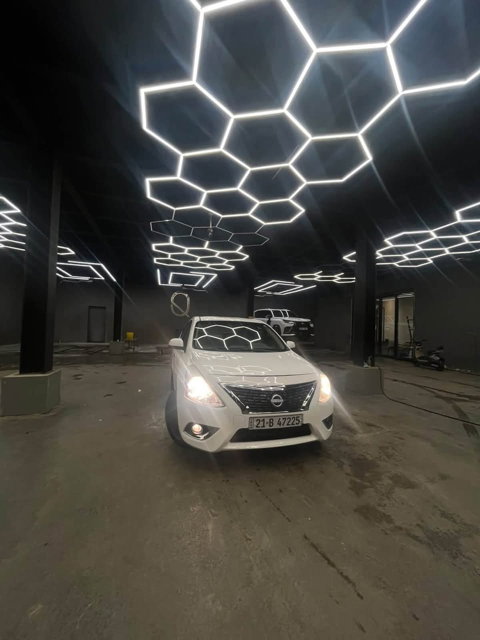 نيسان سني 2022 هندي ام العلامه الزركه .
السياره مكفوله من الصبغ بيها ملاحضات بسيطه ناشر صورهن .
السعر 98 وبيها مجال بسيط .
*********** 
 مكان السياره بغداد الدورة .
رقم السياره سليمانيه الجديد .
