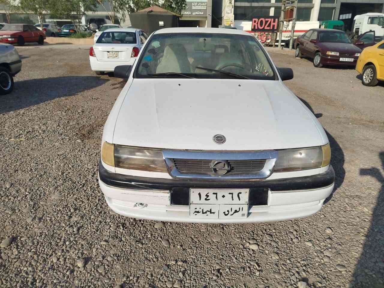اوپڵ1990
مکینە و گێر بە شە رت
بێ دە عم و لێدراوی
 وە کالە بە ناوی خۆمە وە یە
تحویل غرامە بە شە رت
سعری30مجالێ کە م
***********
