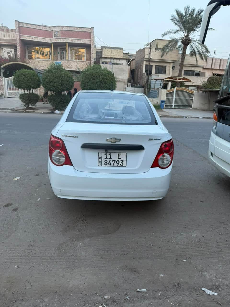 أفيو • ٢٠١٢ • رقم بغداد
