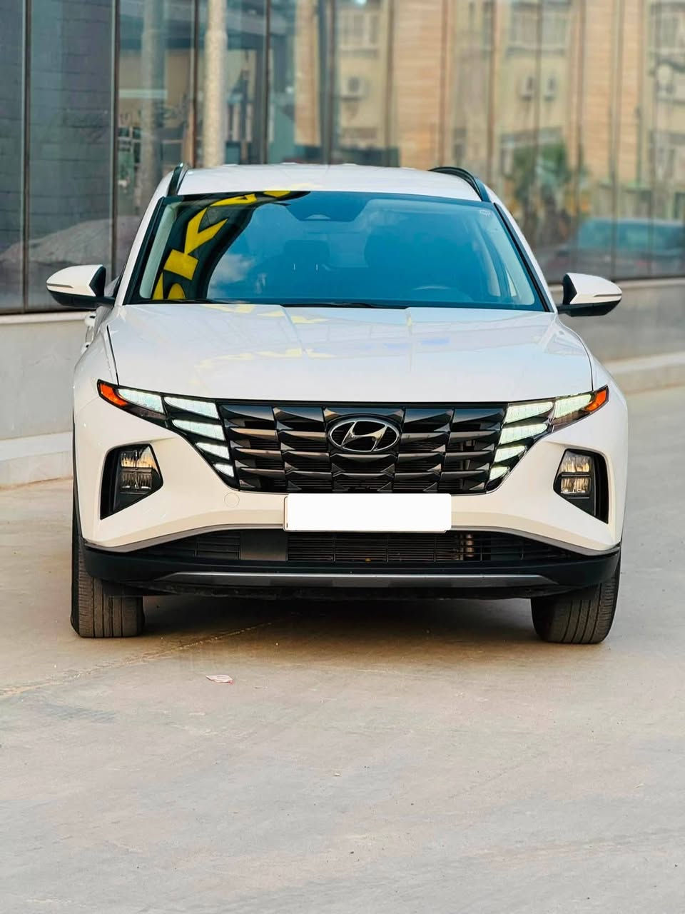 هیوندای تكسون 2023 السياره كلين كفاله عامه من صبغ او بارد
حجم المحرك : 2.5L (4.سلندر )
ملاحظه : بدون صبغ 
بصمة ابواب
بصمة تشغيل 
تشغيل عن بعد (𝐑𝐄𝐌𝐎𝐓𝐄 𝐒𝐓𝐀𝐑𝐓)
شاحن هاتف
كاميرا خلفي
هاند بريك بصمة
اوتو هولد (𝐀𝐔𝐓𝐎 𝐇𝐎𝐋𝐃)
اوتو ستارت (𝐀𝐔𝐓𝐎 𝐒𝐓𝐀𝐑𝐓)
اوتو ستوب (𝐀𝐔𝐓𝐎 𝐒𝐓𝐎𝐏)
رادار 360
رادار امامي (تحديد مسار)
رادار جانبي  (نقاط عمياء)
رادار خلفي (التحذير من الاصطدام)
حساسات 360
حساسات امامي
حساسات جانبي 
حساسات خلفي
نظام (𝐒𝐌𝐀𝐑𝐓)
نظام (𝐒𝐏𝐎𝐑𝐓)
نظام (𝐂𝐎𝐌𝐅𝐎𝐑)
نطام (𝐄𝐂𝐎)
نظام(𝐒𝐍𝐎𝐖)
كشنات هيتر  امامي 
تحكمات استيرن
تبريد مركزي 
صندوق شفط كهربائي 
لايتات (𝐋𝐄𝐃) لید عدسة زينون 
بكلايتات (𝐋𝐄𝐃) لید
 ويل كروم 

تفاصيل اكثر الاتصال علی رقم ***********
