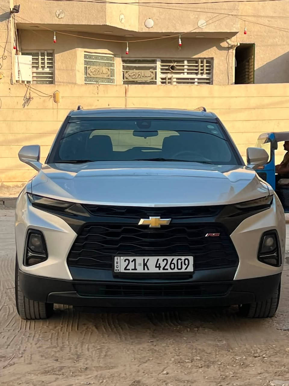 بلايزر موديل 22محرك 2000تيربو ماشيه 27الف ميل رقم شمالي راعيه الشرعي بالنجف تريد وكاله تريد تحويل مواصفاته ltكشن كهرباء تحكم مقود جهتين راراد امامي مانع تصادم بصمة تشغيل مع 4بصمات بوب تخم تاير ويل 18جديد كشنات مخمل السياره حادثه فقط بنيد وبارد قليل بطرف الجاملق والباقي مكفول الراديدرات على وضع الشركه السعر 155وبي مجال ورقمي ***********
