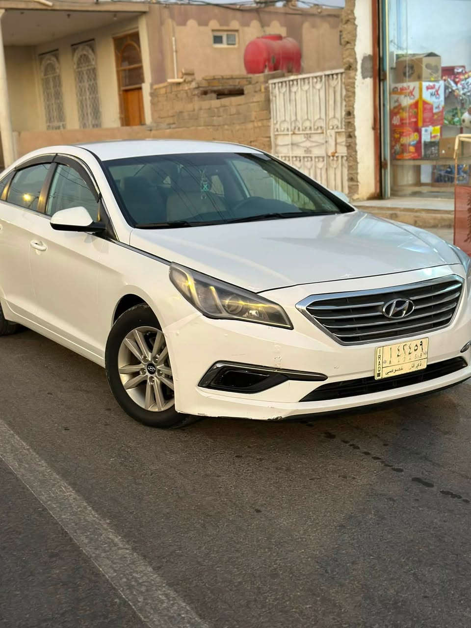 السلام عليكم سوناتا وراد أمريكي  مديل 2015  تحويل مباشر مشروع وطني حادثه من امريكا بارد بالنيد وبيه طخه بالجاملغ الخلفي 
السياره نضيفه وجاهزه ما بيه نقص 
 بيها منضومه زنون 
تدفئه 
مكينه وكير شرط 
كامرة
نضام ترحيب 
تحكم ستيرن  
نضام ايكو (اقتصاد)
نضام سبورت (رياضي)
ونضام نورمل(عادي)
مانع انزلاق
محرك 2400

السعر115

هاتف ***********
