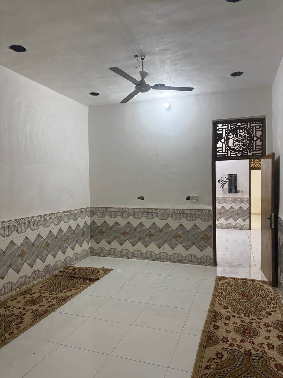 ٢٠٠م • غرفتين • سيد جميل