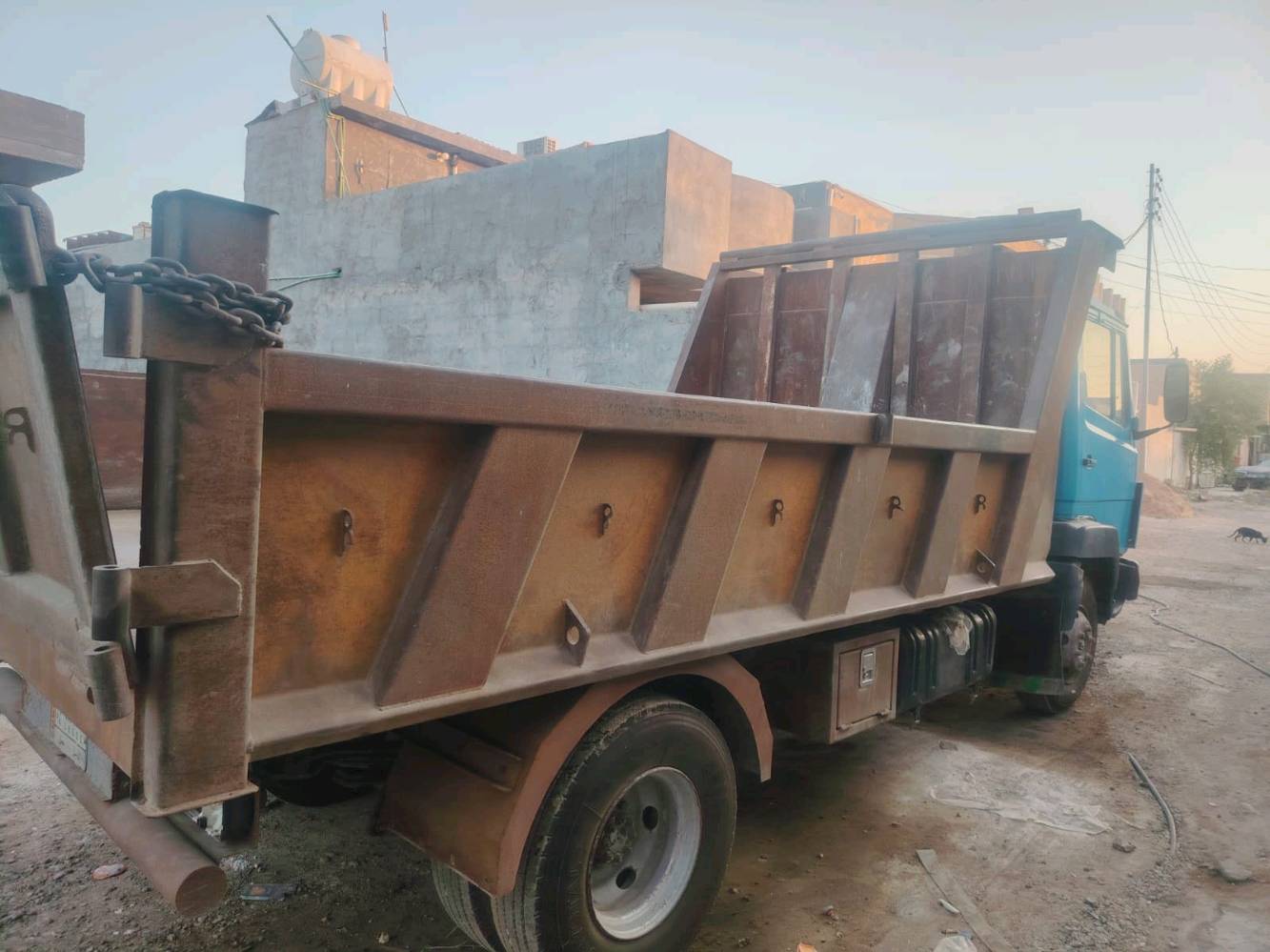 سياره البه للبيع موديل 91 السعر 85 وييها مجااال مكاني بغداد 
***********
***********