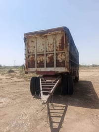 شاحنة • للبيع