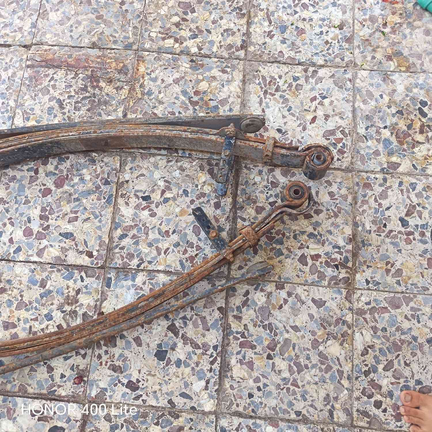 سلام عليكم
سفرنكات خلفي هايسه نضيفات بس رايدلهن صبغ 

وركه اضافيه 
السعر/ 150الف

المكان/البصره 

الهاتف/***********
