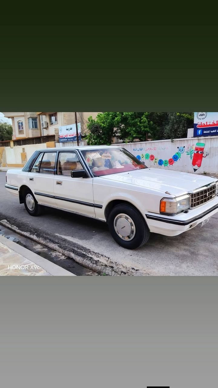 سلام عليكم سوبر 85 للبيع مصبوغه جماليه بدون ضرر رقم نكليزي بسمي قبل شهرين  سويتهه الهزه كير مكينه على البلاد 
غرفه شرط على وضع الشركه تدفئه تبريد ثلج شرط صدر كله جديد 
سعر خابر وتدلل ترهم مراوس 
مكاني بغداد 
رقم ***********
