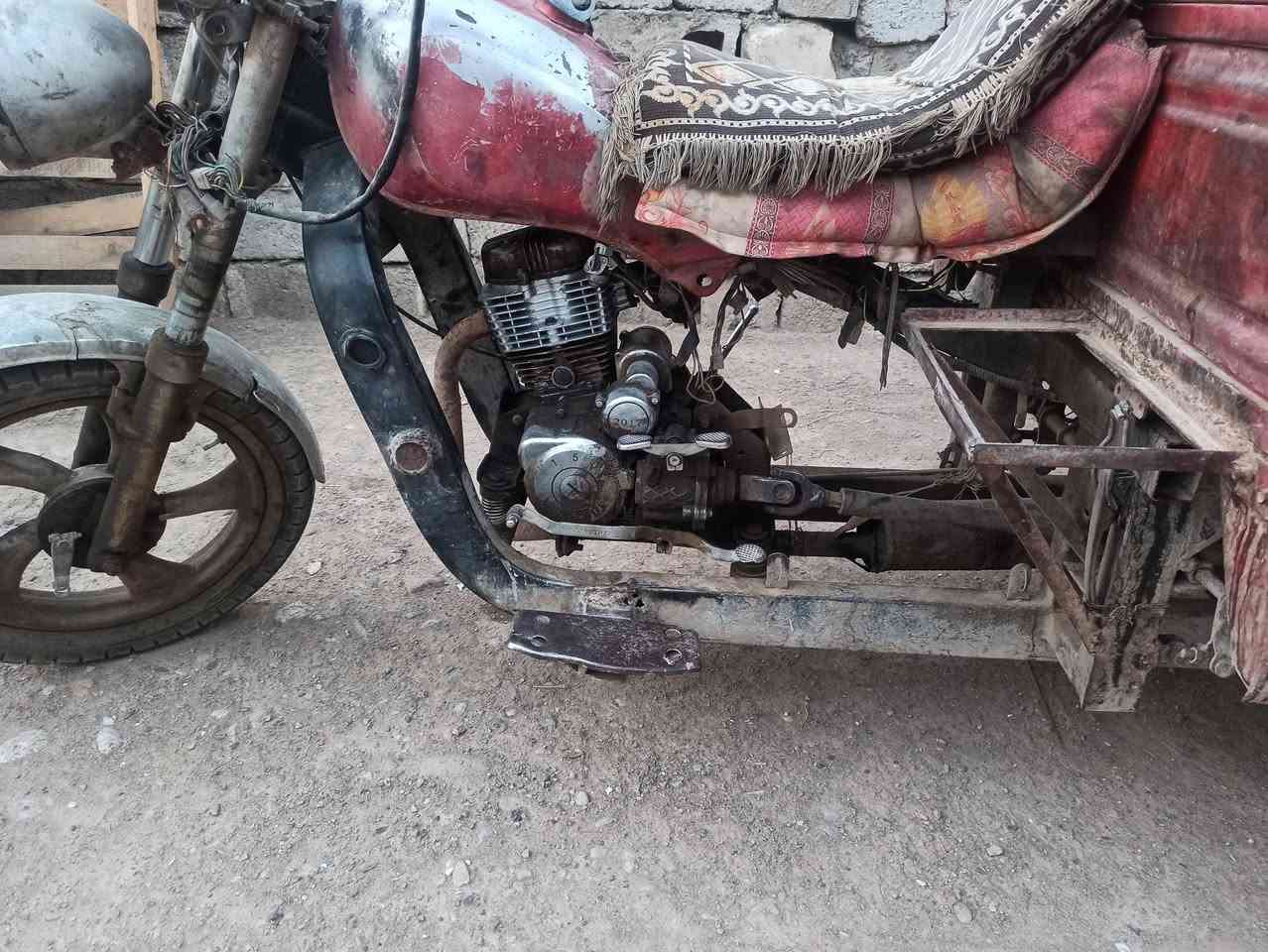 سلام عليكم ستوته للبيع مثل ماموضح بل صوره محرك شرط نقص كهرباء بس تايرات 3جوبلس جدد سعر 600 وبيها مجال مكان كركوك حي عسكري ***********

