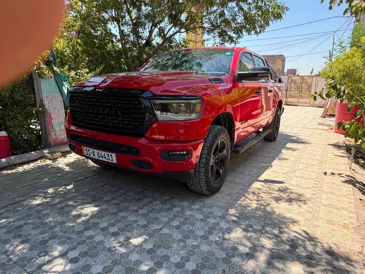 رام بك هورن
1500 محرك 8 سلندر دفع رباعي
موديل 2023
ماشية 33 ميل
شاشة كبيرة تسلا
حساس امامي وخلفي كامره دوارة توقف ذاتي 
نظام ايكو 
صور الحادث موجوده 
سياره مكفوله من تبديل وصبغ فقط بارد خفيف بالجاملغ 
بدي قصير باب طويل 
رقم بغداد باسمي 
ترفيع اصلي من امريكا 
ترهم مراوس حسب القناعه 
سعر 365$ وبيه مجال
مكان سياره بابل
***********
