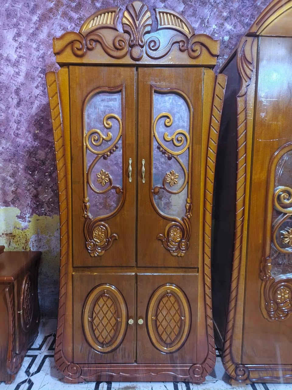 غرفة اخشاب ام السته نجاره تزكام نهايته 600مكان ناصريه ***********
