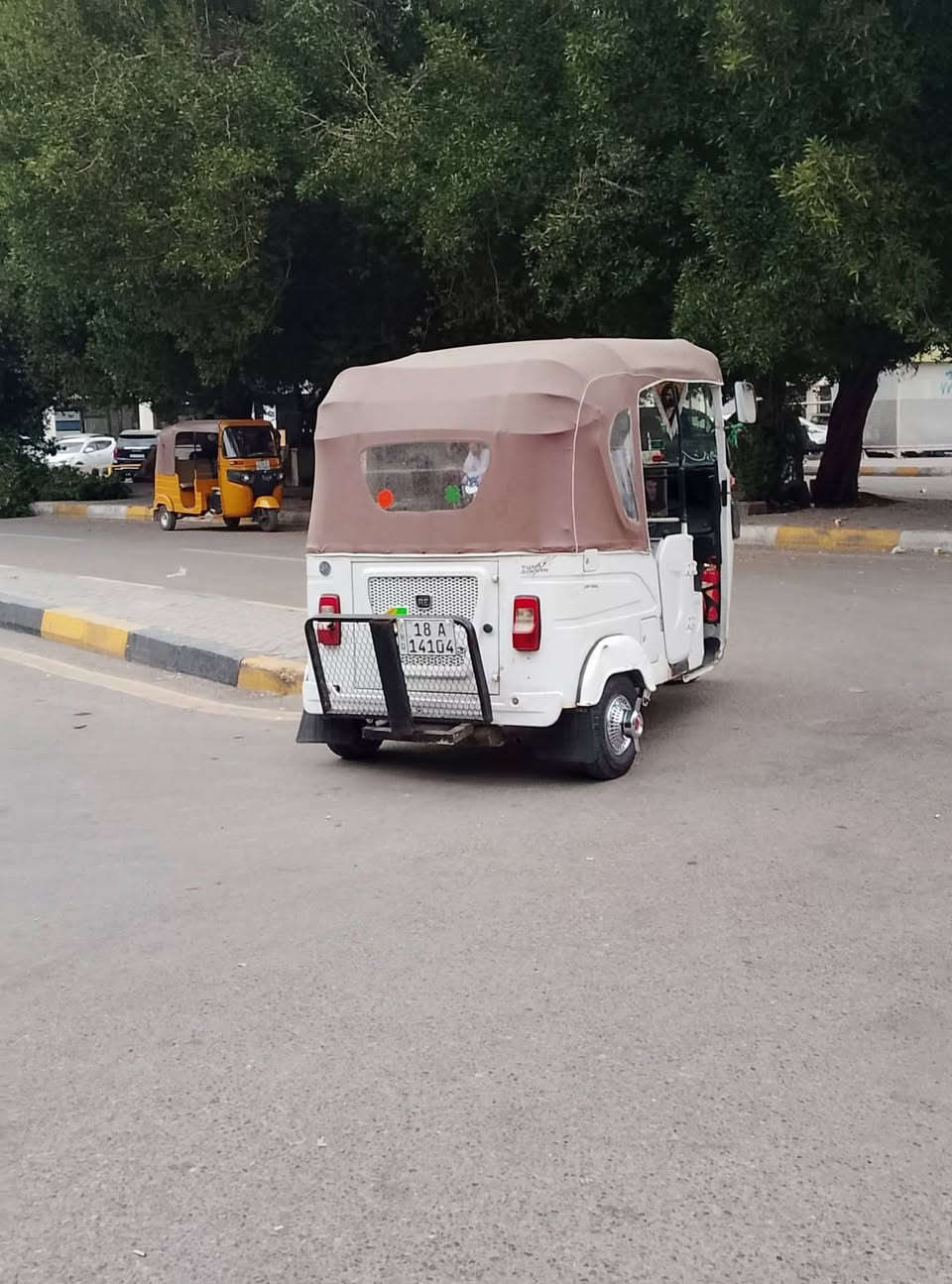 تك تك للبيع موديل 22رقم بابل بسمي تحويل ثاني يوم تك مكفولة ماعده دوسات مصبوغه مكينته تخبل تخم تاير جديد
مكانها بغداد بلديات 
الهاتف ***********
