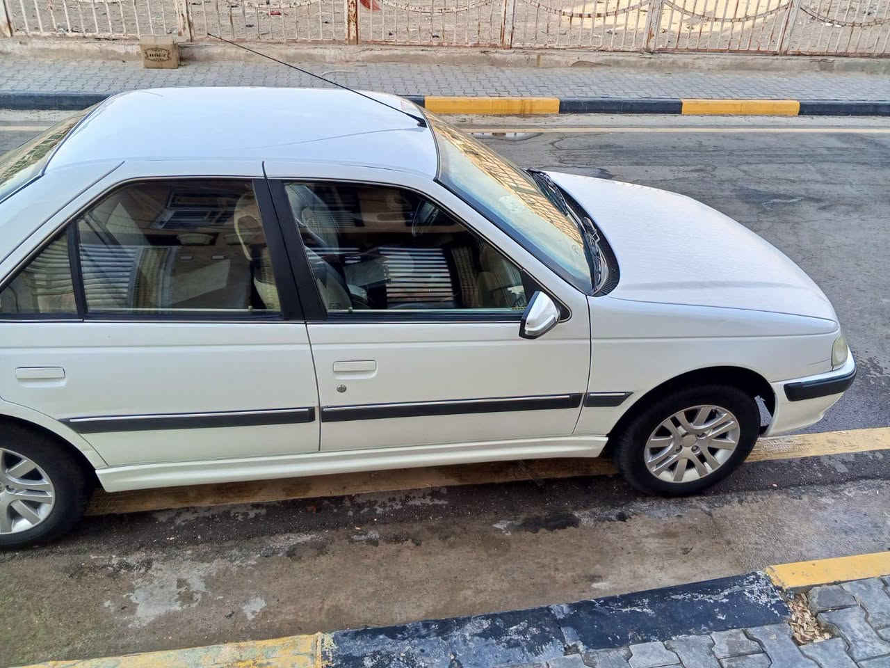سيارة بيجو موديل 2022 للبيع او مراوس بسيارة
​المواصفات:
​منظومة غاز شغالة 
​مكينة والكير بصورة ممتازة.
​التبريد ثلج 
​كاميرا وشاشة عرض حديثة.
​محجوزة (استقطاع إلكتروني)، وينفك الحجز بعد 4 أشهر.
 بية وكالة عامة سنوية لحد 2027 
​العنوان 📍واسط _الكوت _داموك 
​السعر: 65 ورقة وبية مجال 
​للاستفسار اتصل ***********

