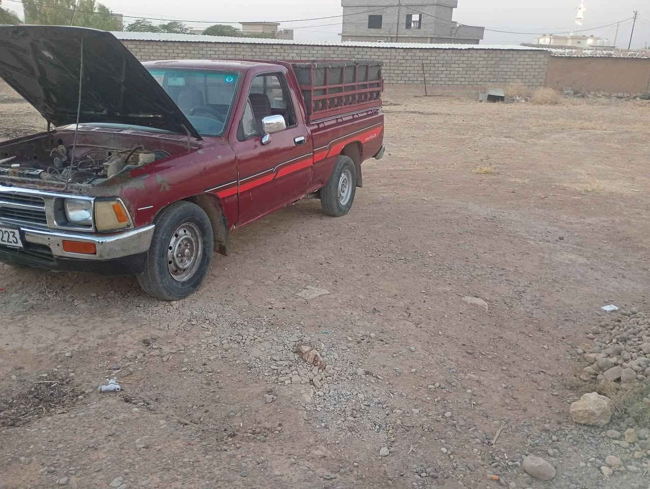بيكم تيوتا موديل ٩٠ هزه جديده سنويه ٣١ رقم صلاح الدين مكان السياره ربيعه قريه العمله شرط التحويل بيع مستعجل اتصل على *********** اخوان المو شراي لا يخابر السعر ٣٢ وبيها ملاحضات
