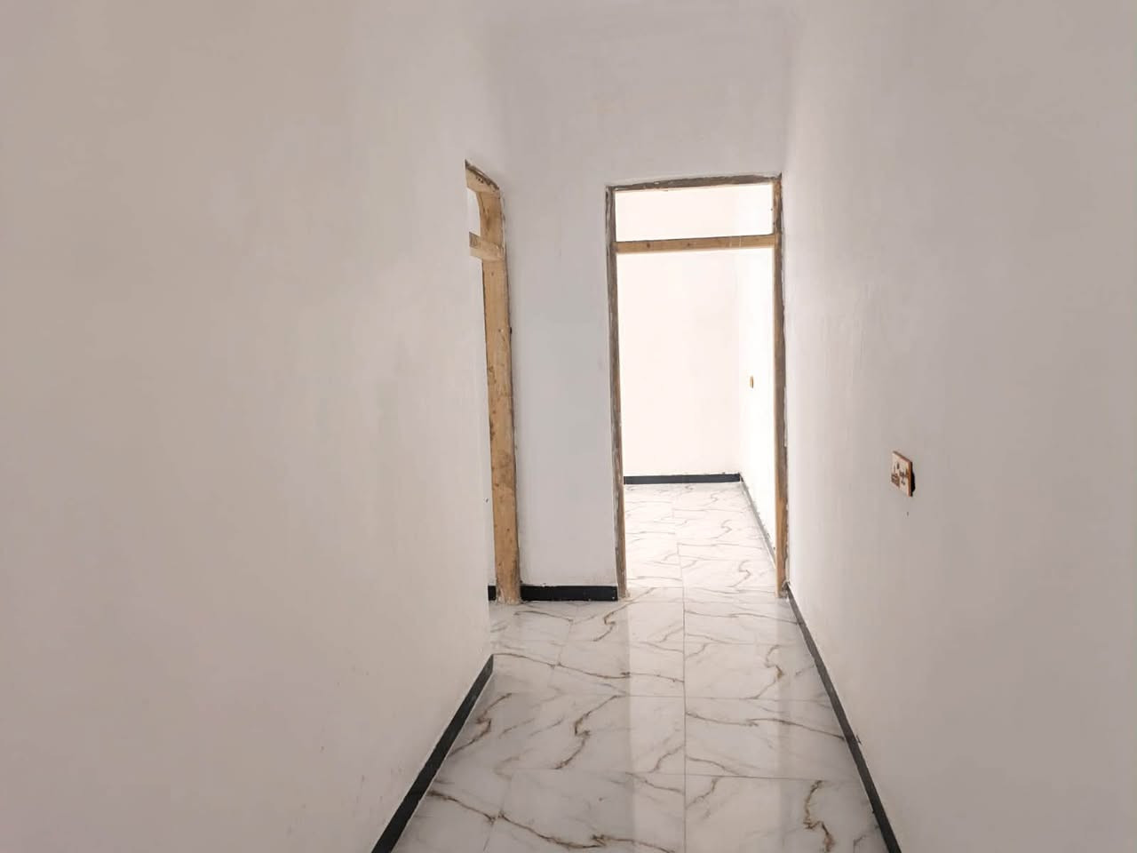 #للبيع #بسعر40مع المجال 

#دارسكني  🏡  

🏡 #الموقع الديوانية  🏡خلف شقق الزيتون 
✅ طابو زراعي سند 25 
✅ استلام جديد وجاهز للسكن
✅ مساحه  135 م 
📍
🏗️ البناء: حديث (  غير مسكون – عگاده )
يتكون من:
غرفتين
صالة
استقبال
مطبخ
صحيات
طارمه 
——————————————-

—————————-
#متابعة_الصفحة
#نستقبل_جميع_عروضكم
———————————————————
🔺#للاستفسار الاتصال على ***********
او زيارة مكتبنا الكائن في حي المعلمين 
نزلة فلافل تشرين مكتب الماس للعقار
