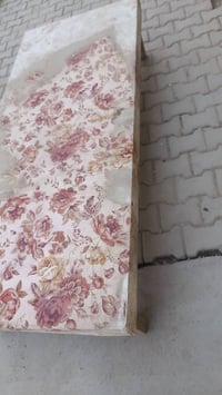 تخم ٣قطع عوزه تنضيف السعر١٠٠وبي مجال وصومياسعره ٥٠مكاني الشعله ٠٧٧١٥٢٥...