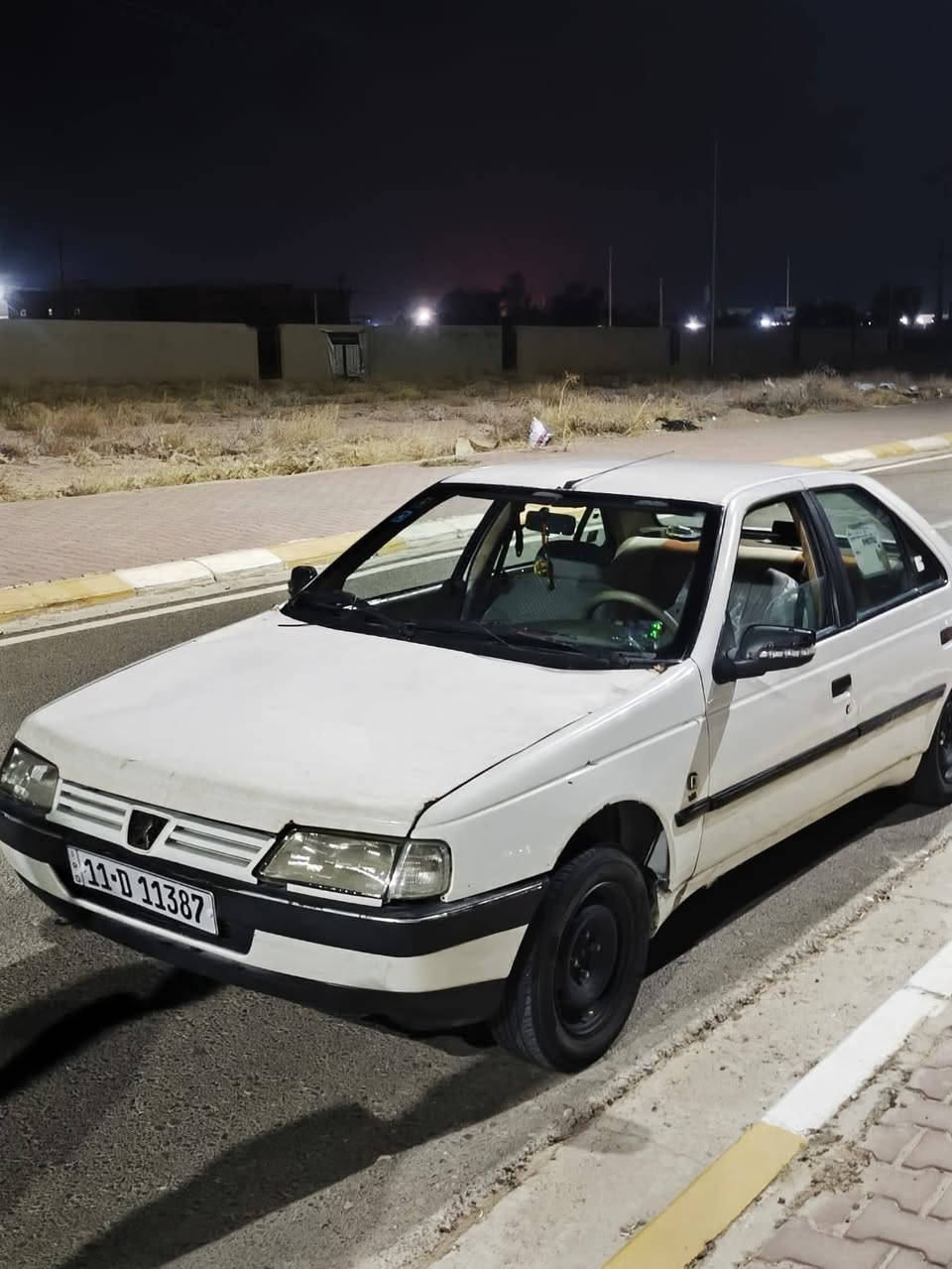 بيجو 405 GLX 2010
لون ابيض 
سنويه وهزه جديده 
رقم بغداد شرط التحويل 
كير عادي 
 تدفئه وتبريد 
للأستفسار اكثر اتصل او راسلني ❤
***********
***********

