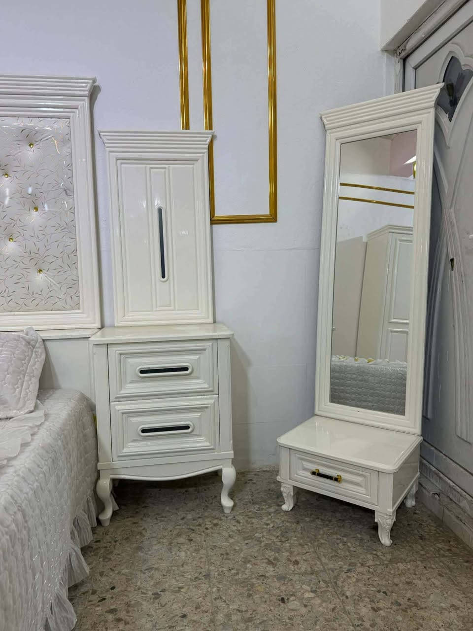 أثاث بيتك.. على ذوقك وبالموديل اللي تحبه! 🛋️✨
​في [معمل نجارة الموسوي ]، نضمن لك جودة القالب ومتانة الخشب وفخامة الصبغ!
​📌 أبرز ما نقدمه لكم:
👈 تفصيل غرف نوم (ماستر / شبابي / أطفال) حسب الطلب والموديل.
👈 توفر خدمة استبدال الغرف القديمة بالجديدة.
👈 صباغ "ذمة" بأجود أنواع الأصباغ الحرارية لضمان المتانة واللمعة المثالية.
​🛠️ عندك موديل ببالك؟ بس دزلنا الصورة وعلينا التنفيذ بأعلى دقة!
​📞 للتواصل والطلب
, انصال او واتساب ( ***********)
📍 الموقع: [الناصرية حي اور ]
