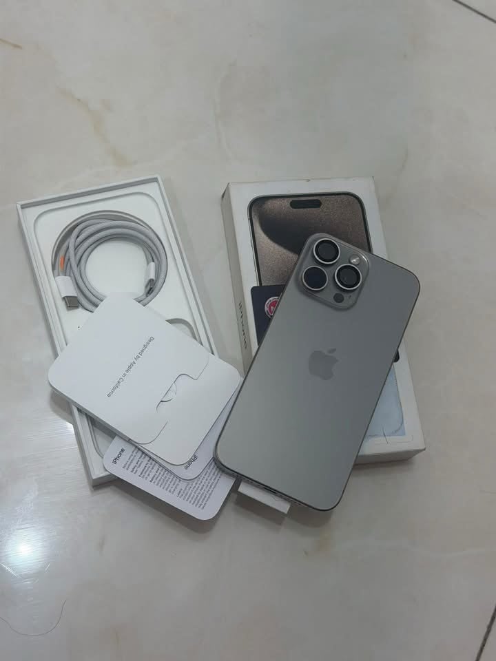 ايفون 15 • برو ماكس • ٢٥٦