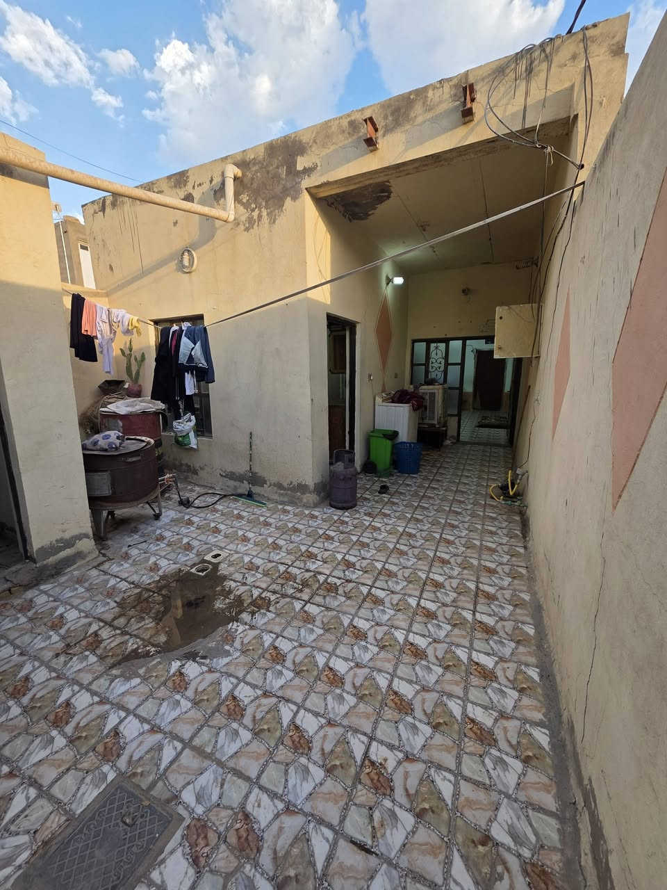المطار الجديد • ١٠٠م • غرفة وصالة