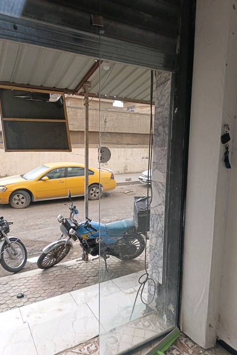 محل حلاقة • للبيع • سعر مناسب
