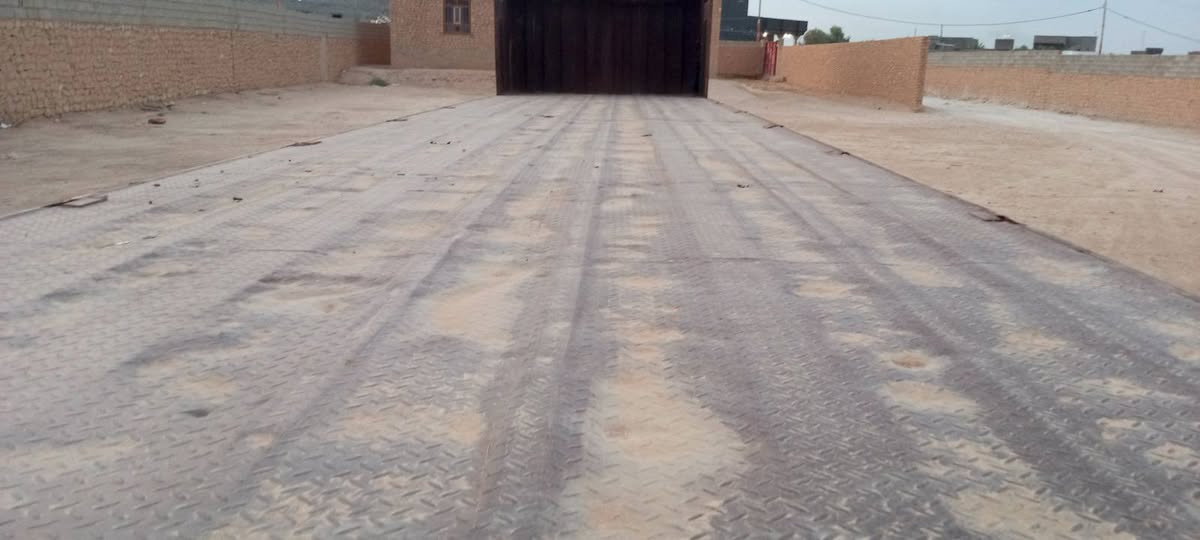 عربانة سطحة • للبيع