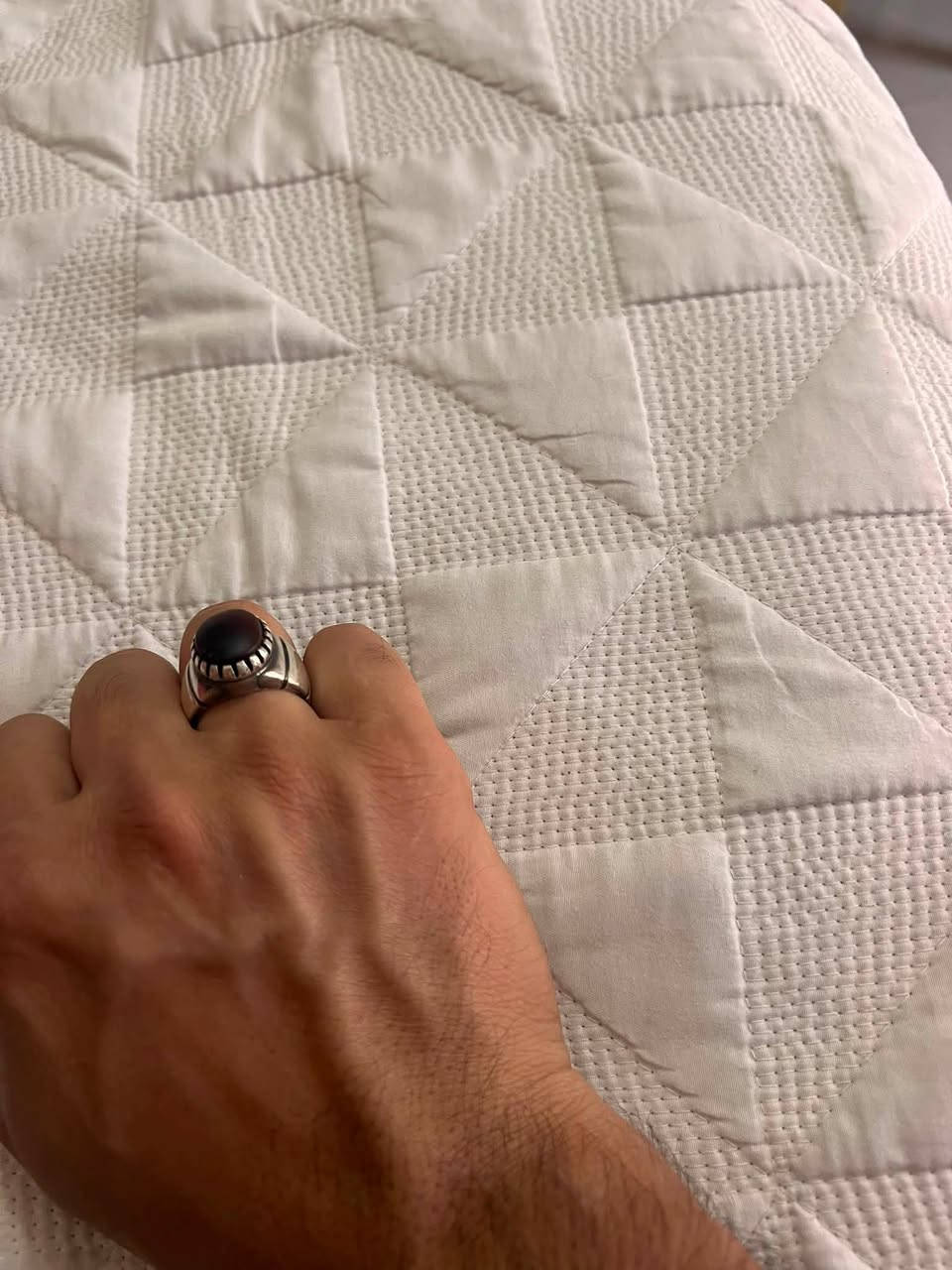 محابس بصياغة ثقيلة كلهن اصلي،،اخذ صورة لليعجبك وانطيك سعر وتفاصيل
مكاني بغداد الدورة***********
