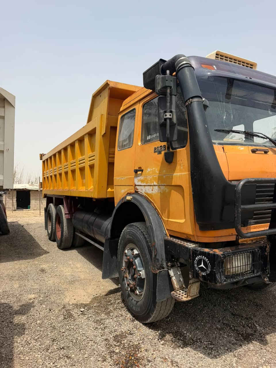 البي82 • قاذره ومقطوره • مسجلة