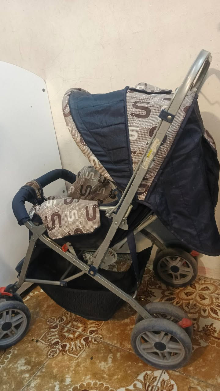 جربايه ب٦٠ بدون كسر مع السرير عربانه ٣٠ دفايه ممه بصف غيرمستعمله
‏‪***********‬‏ بغداد الحريه
