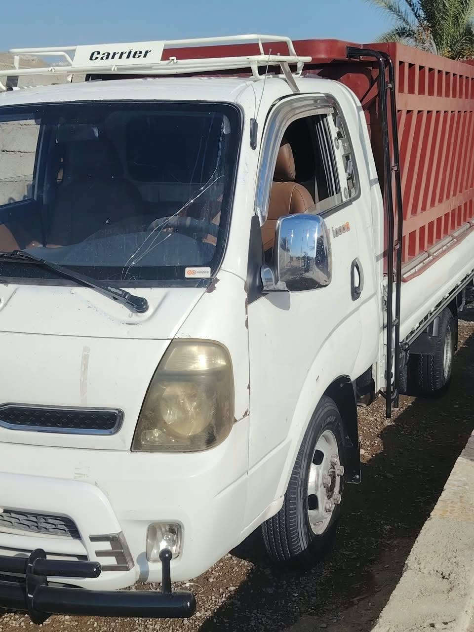 سلام عليكم كيا فحل موديل 2018 سيارة خير من الله بييه الباب مال السايق مبدل لا نبار  السعر 120 وبيهه مجال ***********
