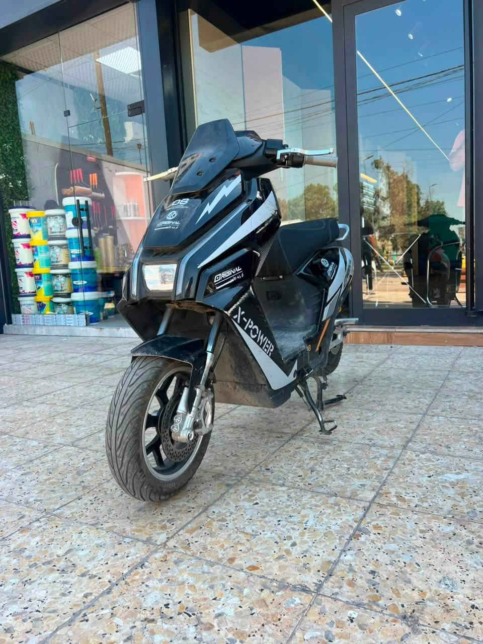 سلام عليكم

دراجة RZ الاصلي بطاريه ليثيوم فوسفات حديد 27 خليه 

ملف 1600 اقتصادي دراجة نظيفة ناقصها بس دسكات بريك خلفيه سعر 800ًوبيها مجال 

مكانها بغداد 

***********
