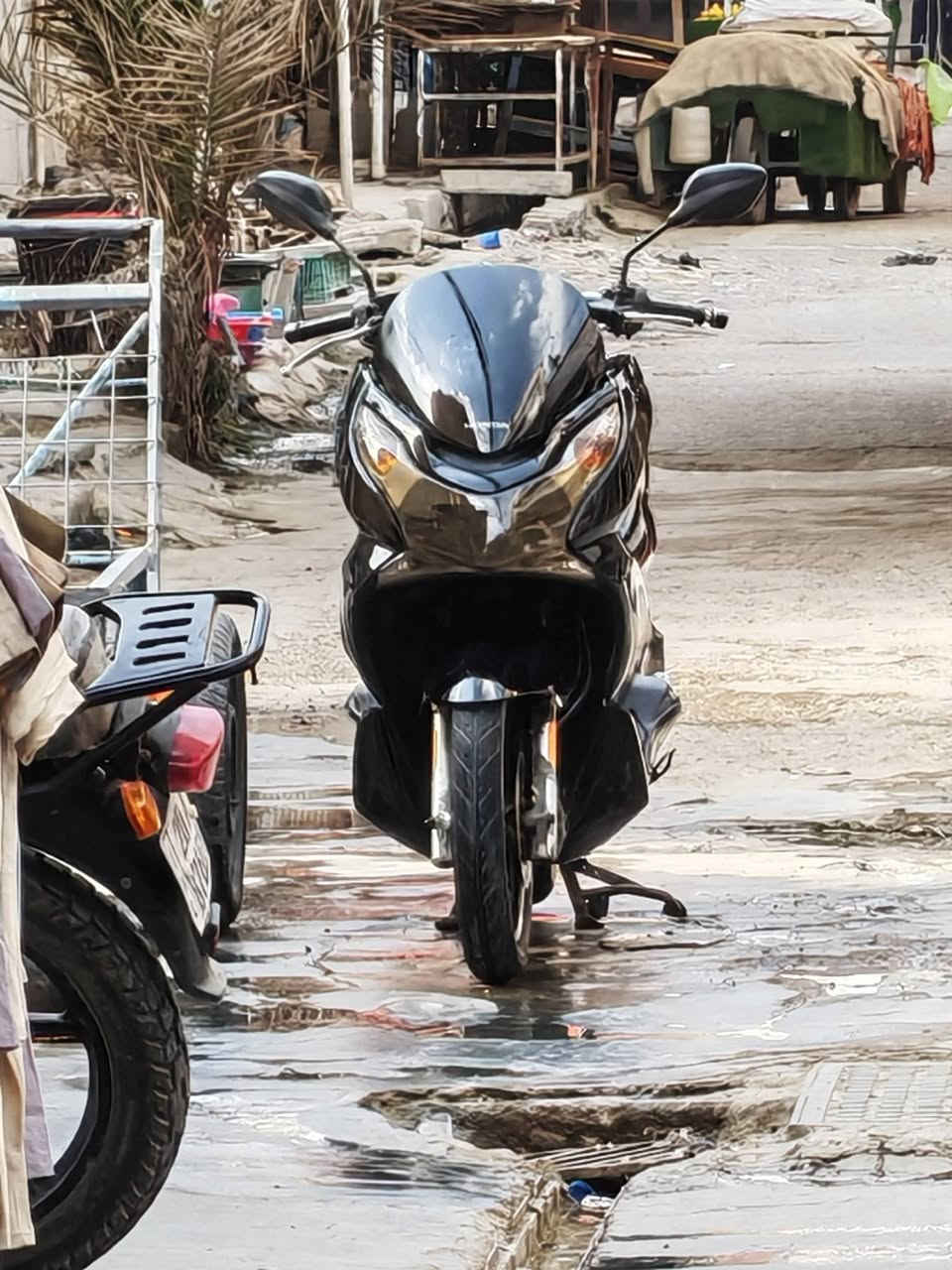 سلام  عليكم بي سي  أكس  جيل اول. دراجه حلوه   مال جناي  محرك مفتوح   وراجع  وكاله  شرط    حرف A  مواصفات  ١٥٠   دراجه. شلعه معدل فول ستفسار عله رقم ***********
