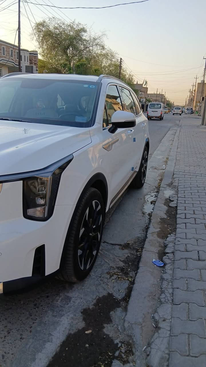 السلام عليكم سورنتو2026فول عداالبانورماماشيه9000مكانهابغدادجسرديالى القديم تليفون ***********
