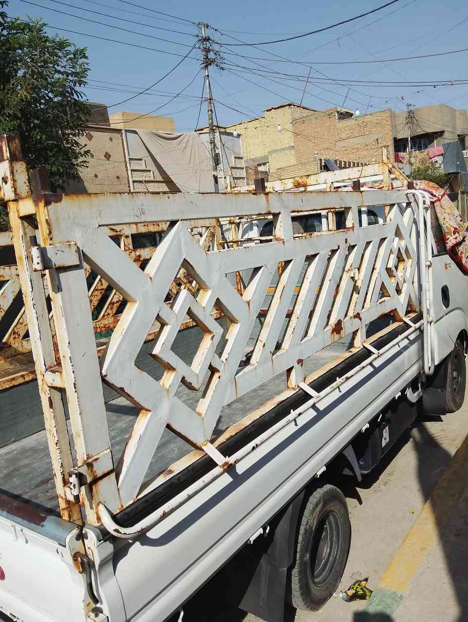 سلام عليكم محجر كيه نثيه تفصال درجه اولى ثقيل 
نضيف لا خياس ولا طاك عوزه بس صبغ  
بغداد الكماليه 
***********
